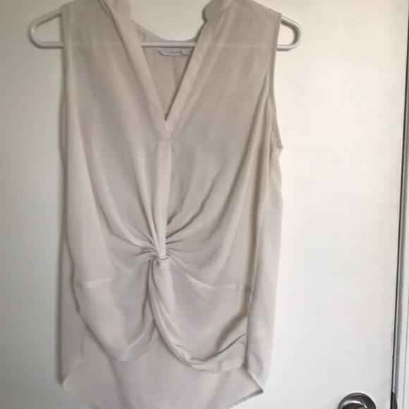 XS sleeveless hi-lo blouse - Picture 1 of 4